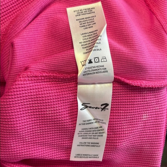 SEVEN 7 Women’s Waffle Crewneck/Stonewashed Mottled Dye/Thumb Holes/Hot Pink - Picture 7 of 10